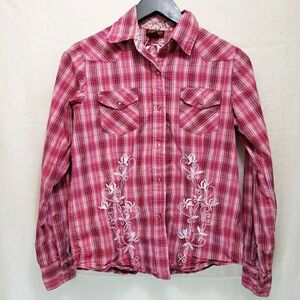 LifeStyle Pink Plaid Embroidered Western Snap Shirt Women's Size S Long Sleeve